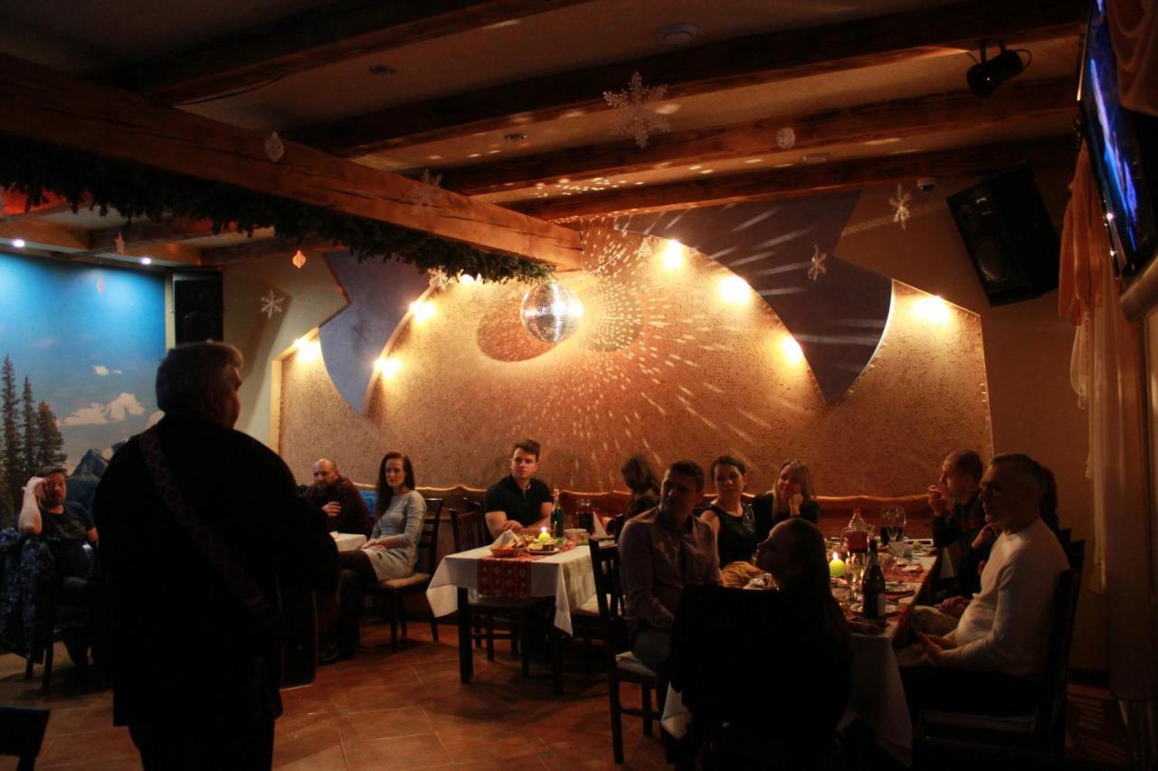 "Lian" Family Hotel & Restaurant Volosyanka  Exterior foto